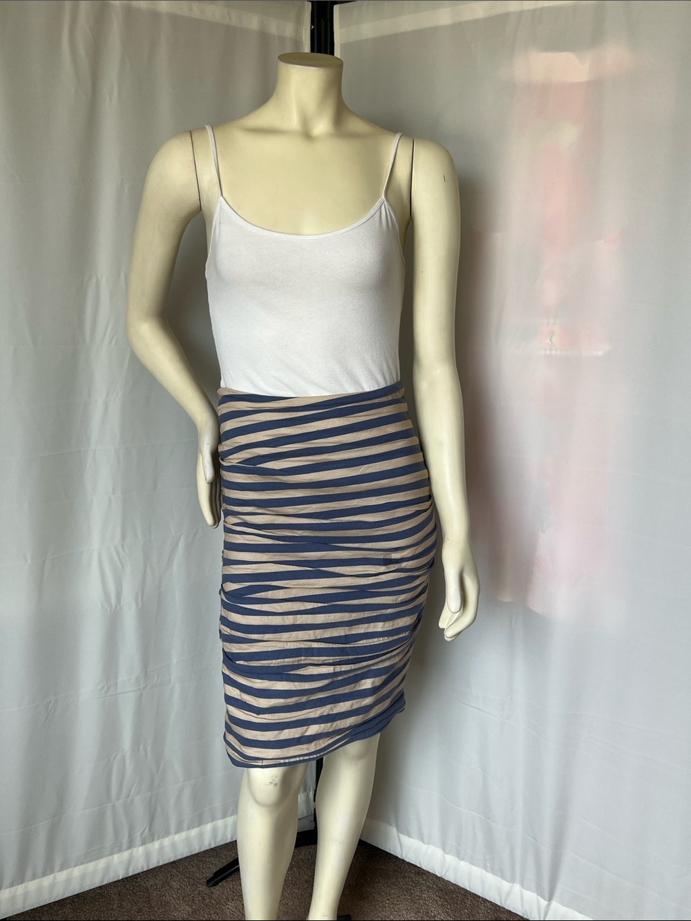 Nicole Miller Blue and Beige Striped Ruched Pencil Skirt